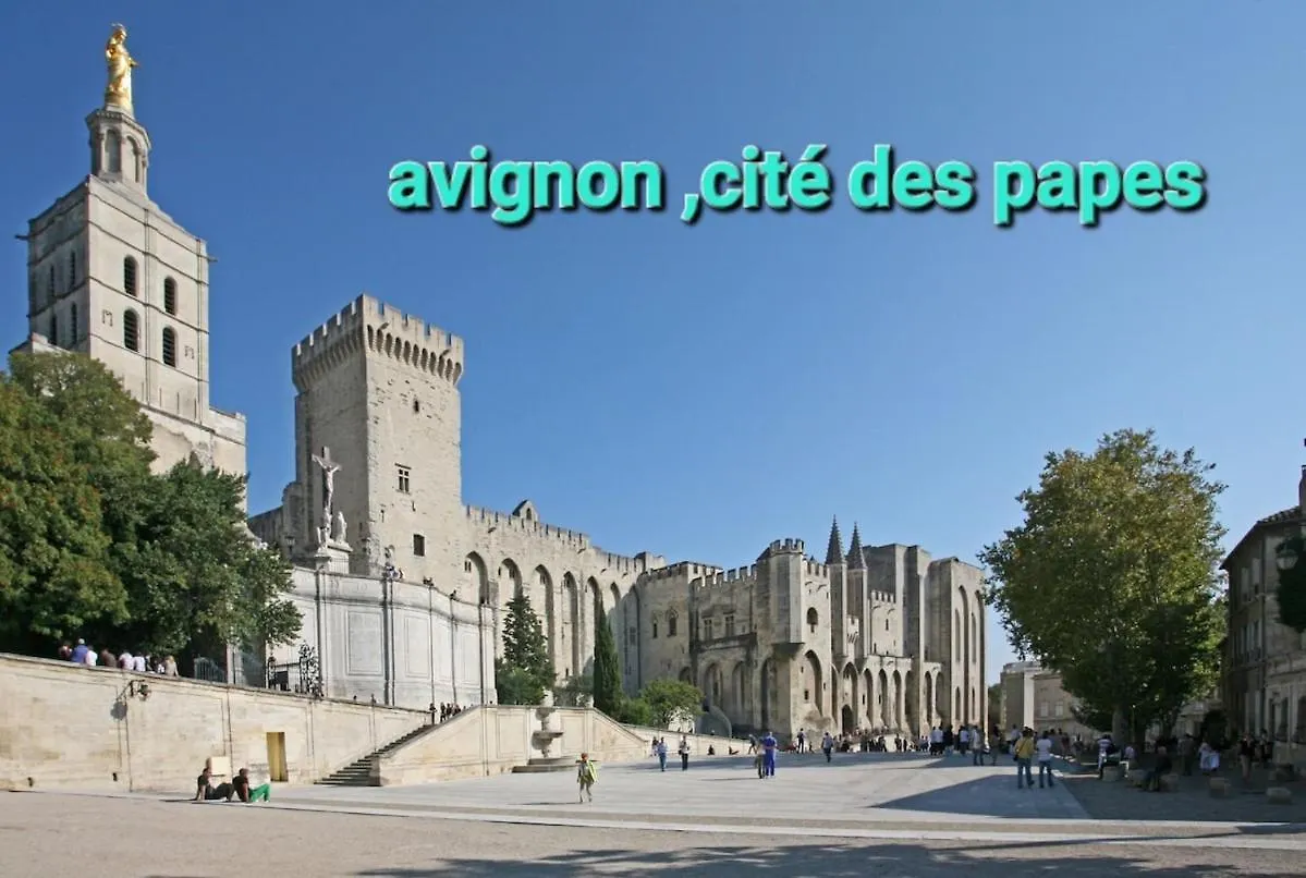 Maison De Village Renovee Molleges 0*,
