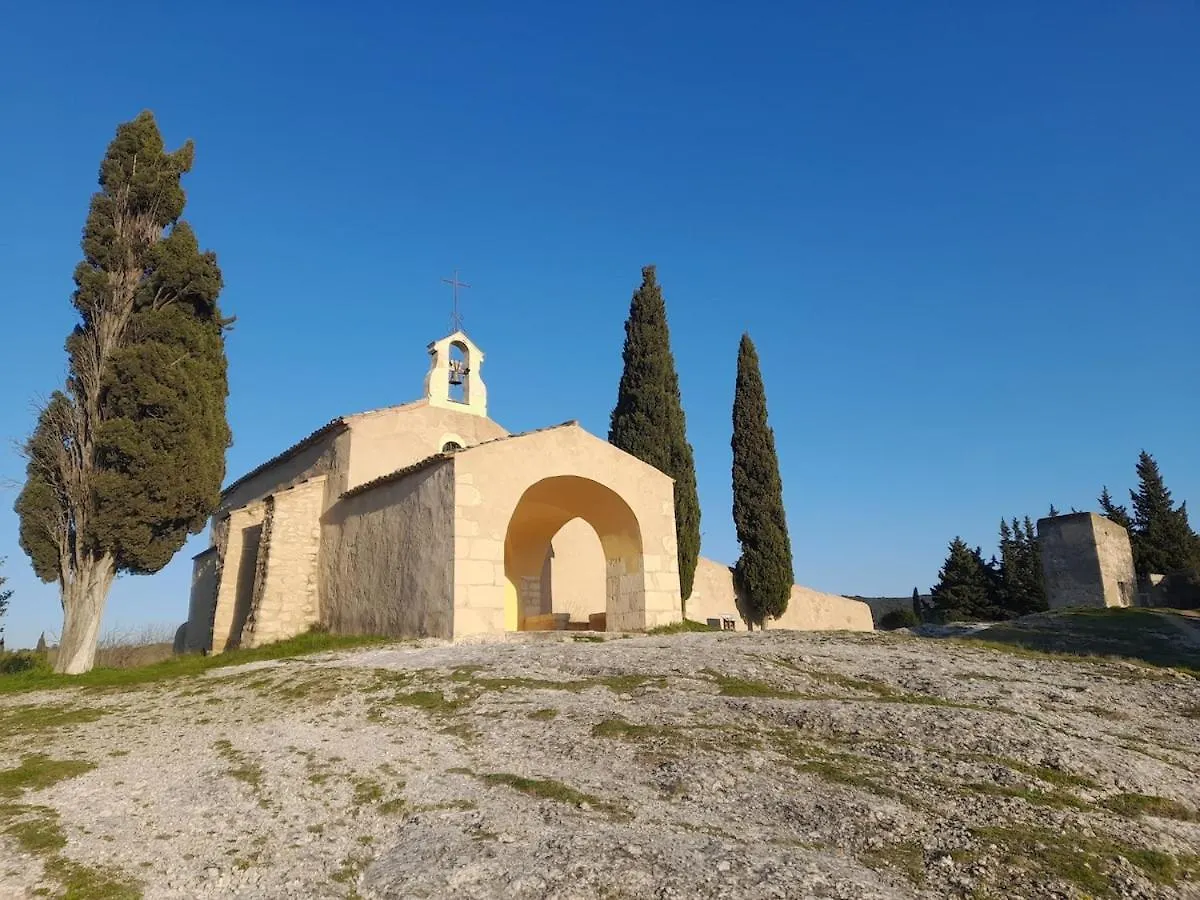 Maison De Village Renovee Molleges Holiday home