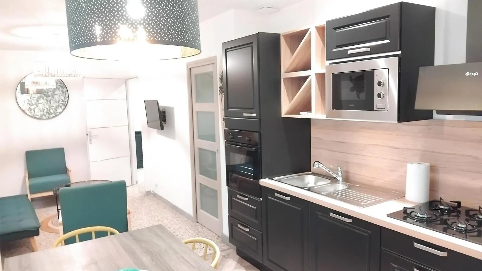Holiday home Maison De Village Renovee Molleges