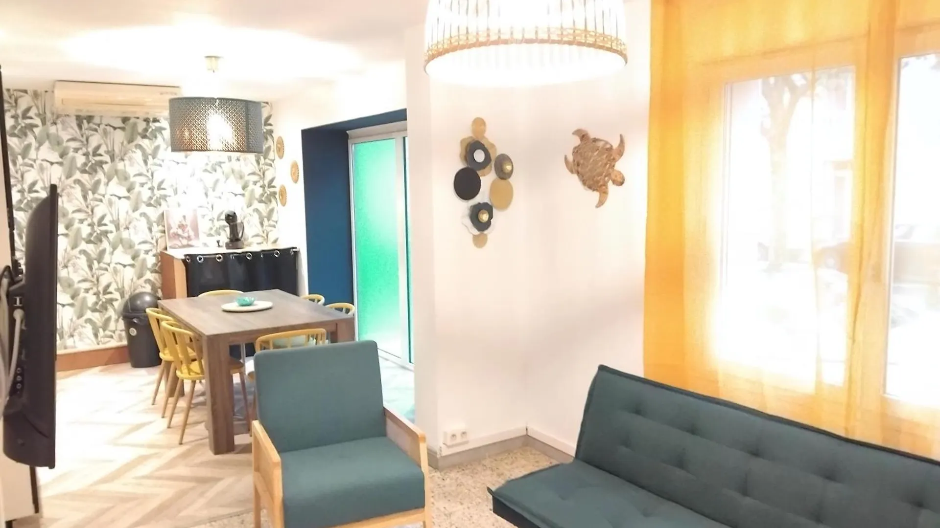 Maison De Village Renovee Molleges