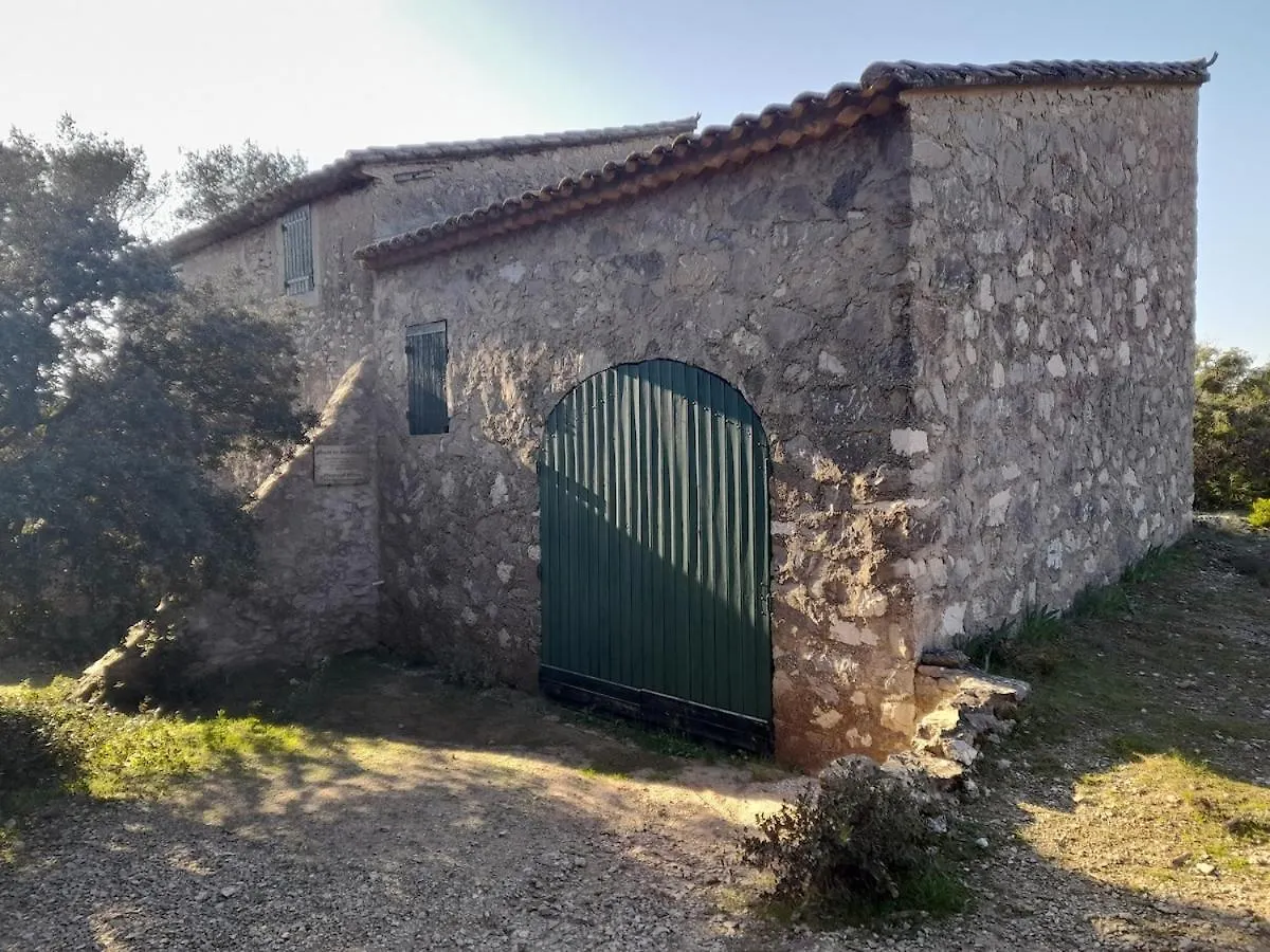 Maison De Village Renovee Molleges Holiday home